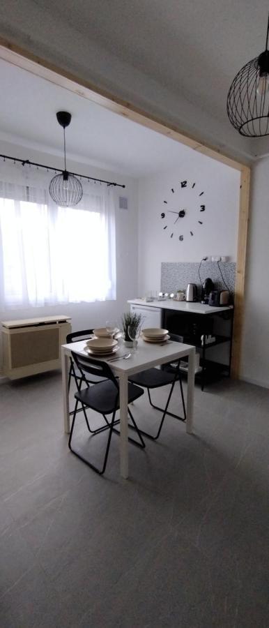 Blue Moon Apartman إغير المظهر الخارجي الصورة