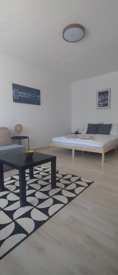Blue Moon Apartman إغير المظهر الخارجي الصورة